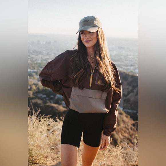 Fabletics Shawn Cropped Half-Zip Jacket - Picture 1 of 6